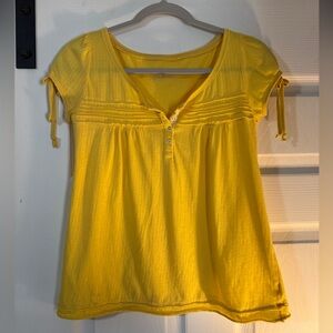 Mossimo Supply Co Yellow Short Sleeve Tee